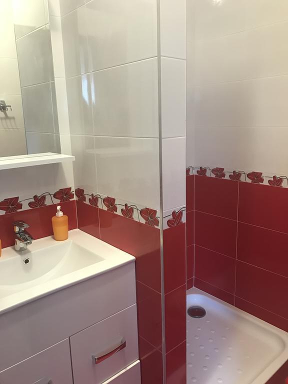 Vila La Izvor Petresti Bagian luar foto
